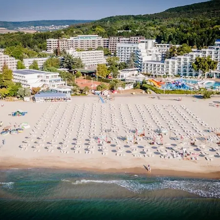 Sandy Hotel 4*