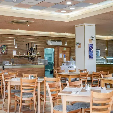 Sandy Hotel 4*