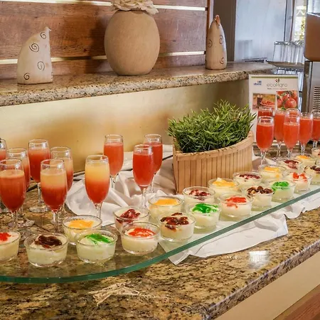 Хотел сенди бийч