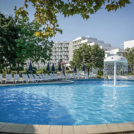 Sandy Hotel
