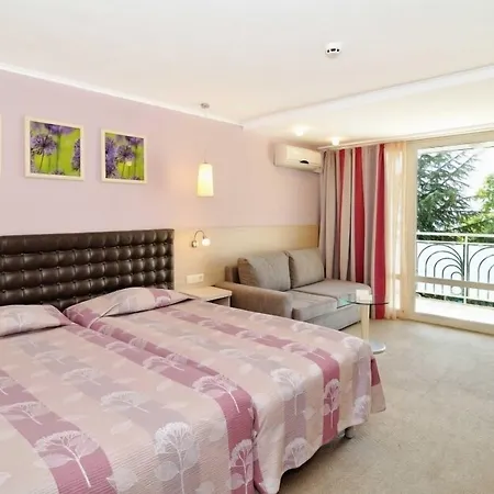 сенди бийч 4*